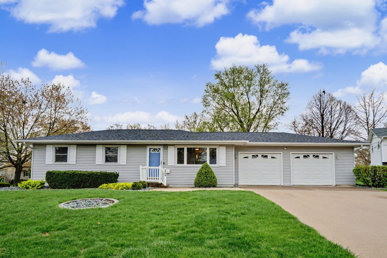 1935 Fairmeadows Court — Bettendorf, IA 52722