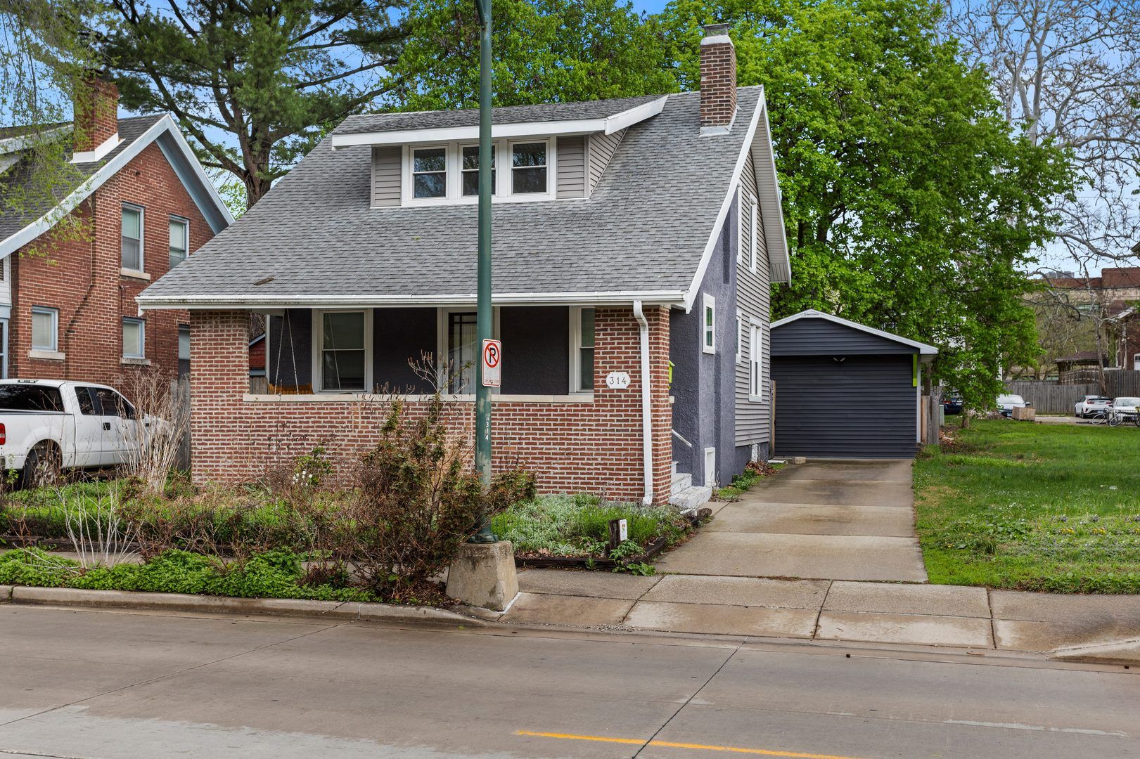 314 W John Street — Champaign, IL 61820
