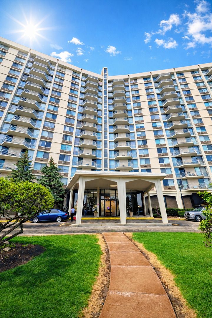 40 N Tower Road #6G — Oak Brook, IL 60523