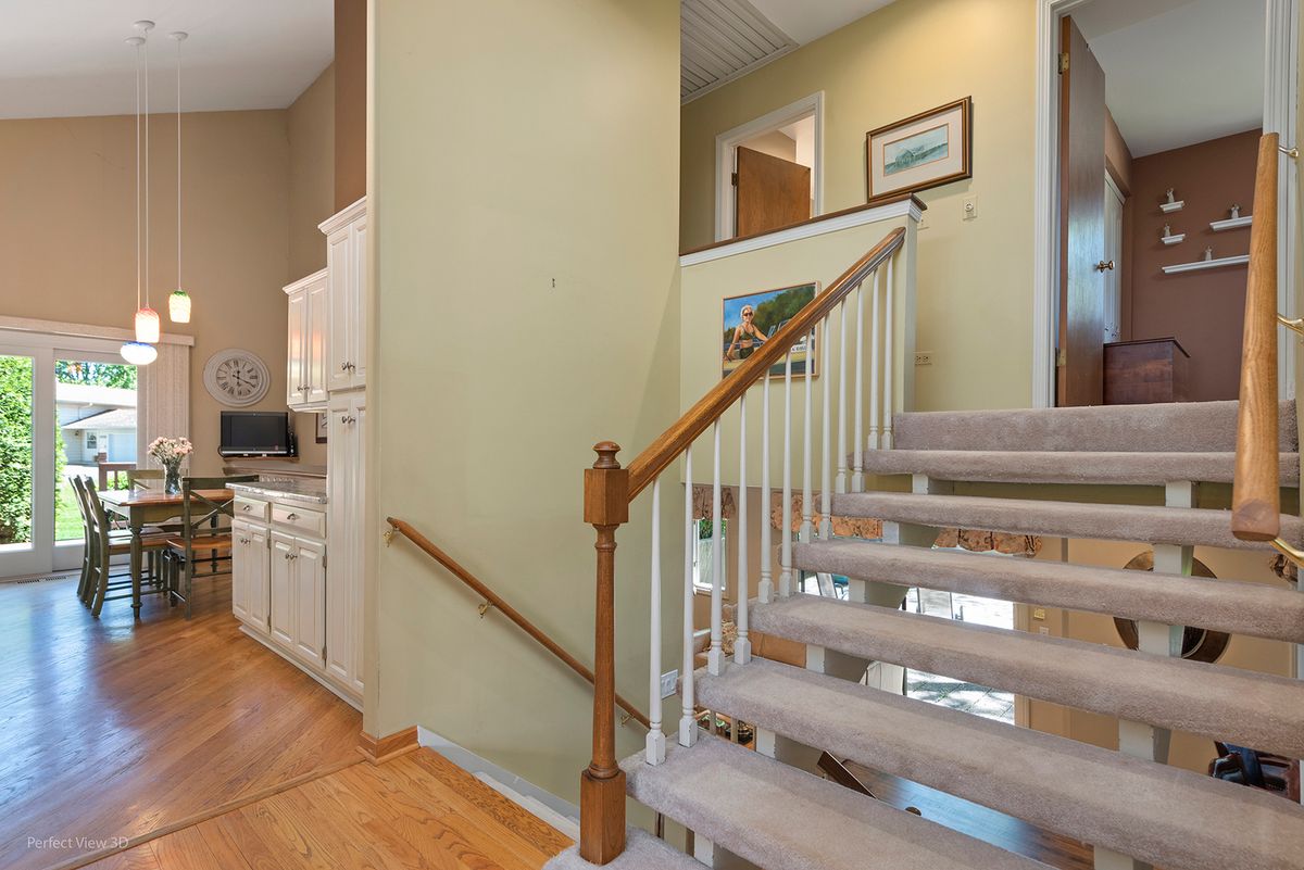 4759 Crest Court, Waukegan, IL 60087