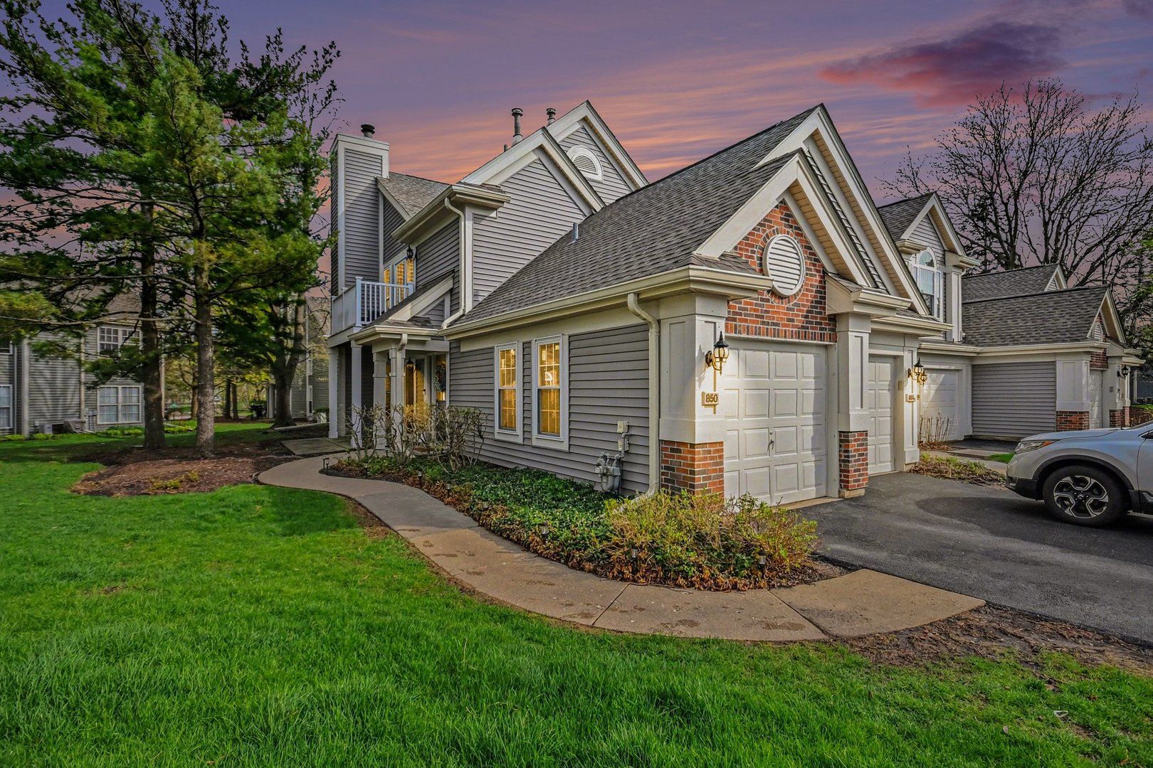 850 Spring Creek Court — Elk Grove Village, IL 60007