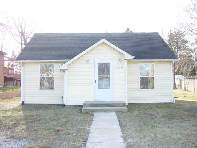 26151 Ingleside Avenue, Ingleside, IL 60041