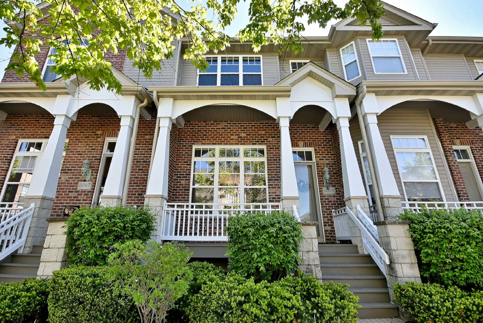 6069 River Bend Drive — Lisle, IL 60532