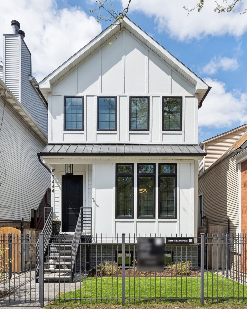 3444 N Damen Avenue — Chicago, IL 60618