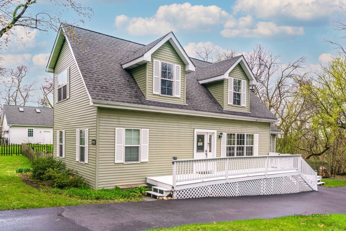 40431 Fairview Street, Antioch, IL 60002