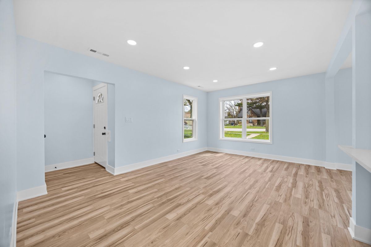 1415 N Taft Avenue, Berkeley, IL 60163