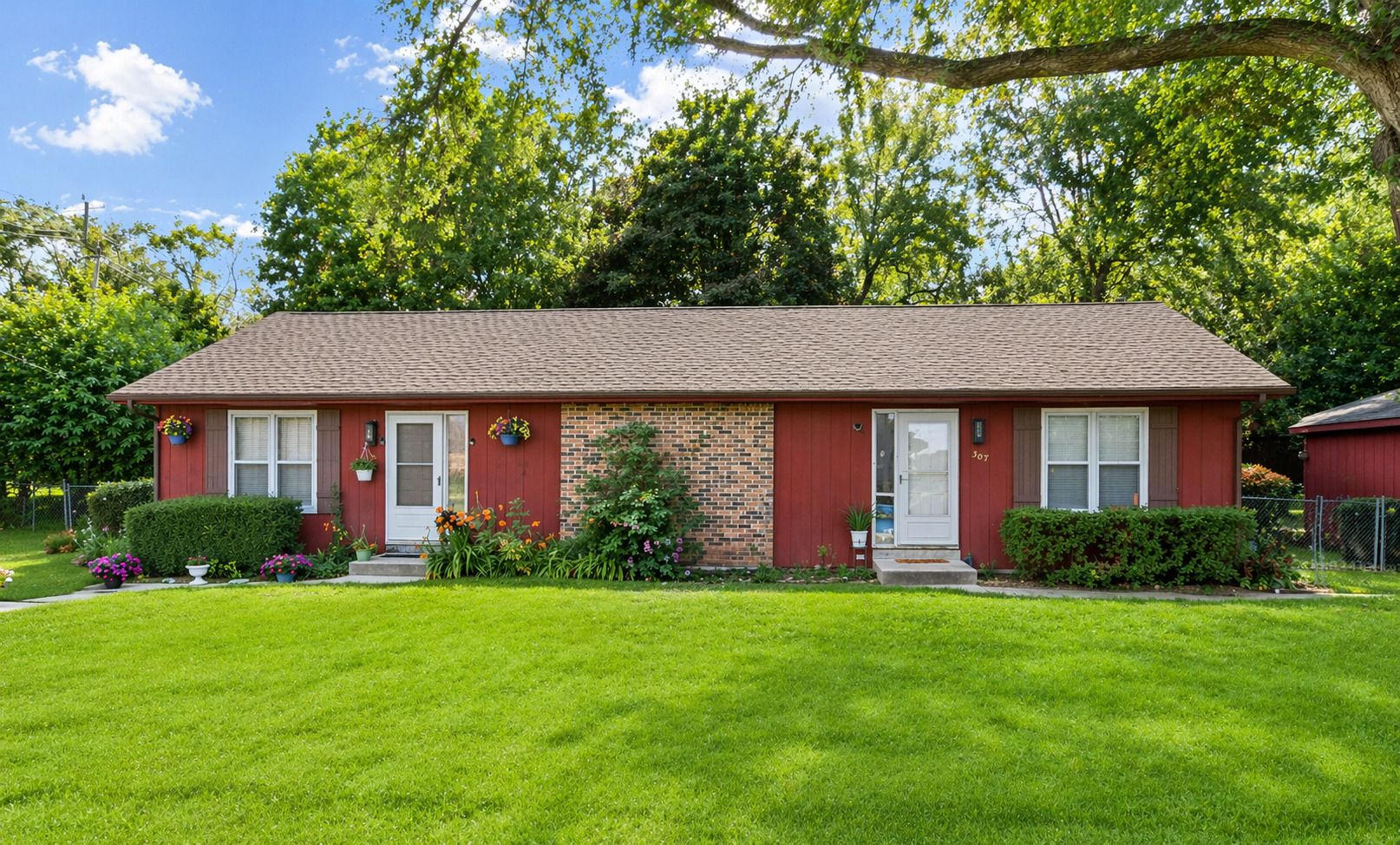 507 woodland Avenue — Wauconda, IL 60084