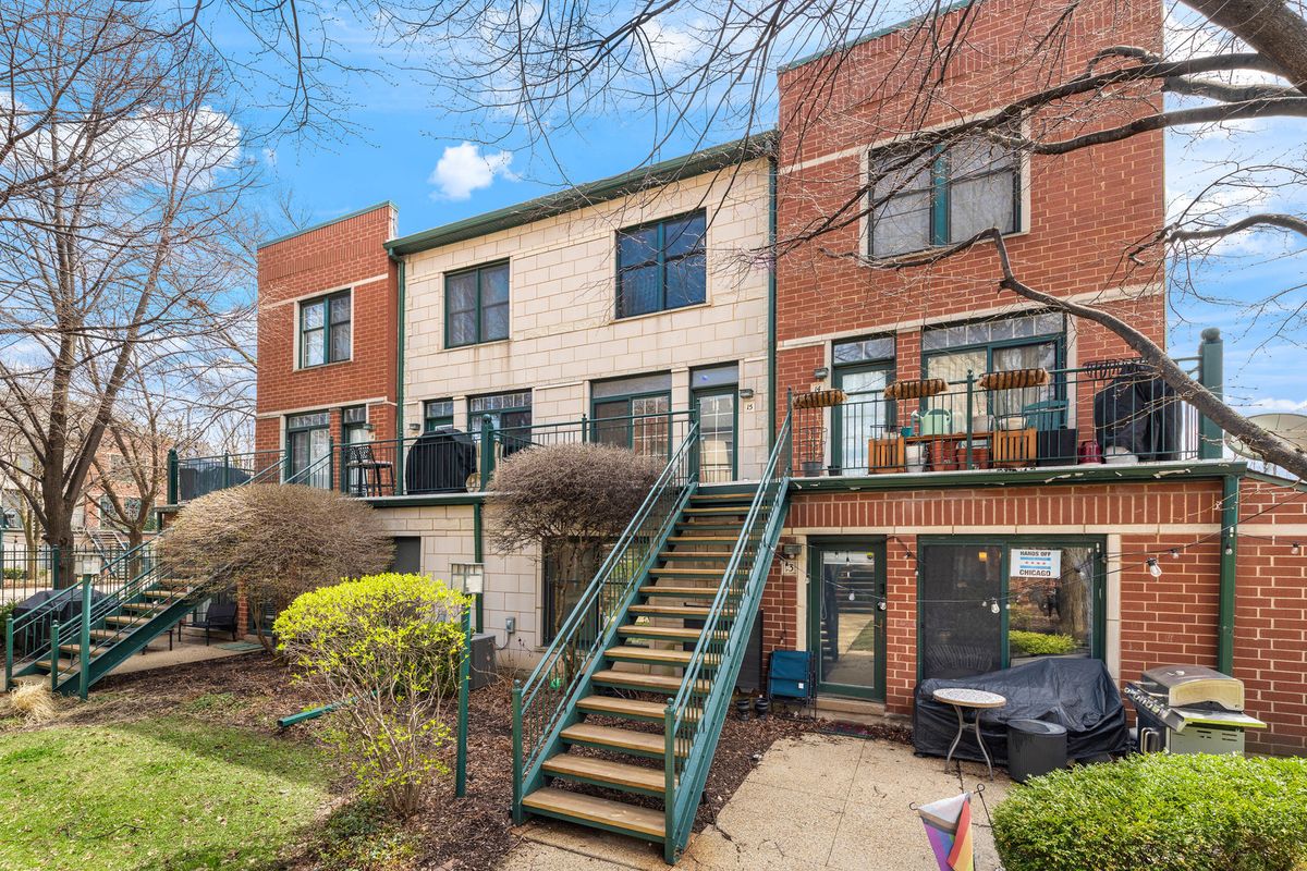 1812 Clark Street, Chicago, IL 60616