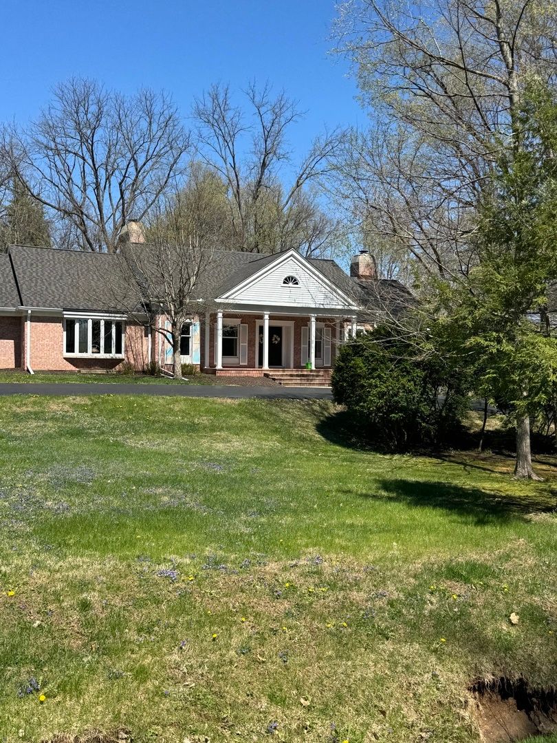 5578 WINDFLOWER Road, Rockford, IL 61107