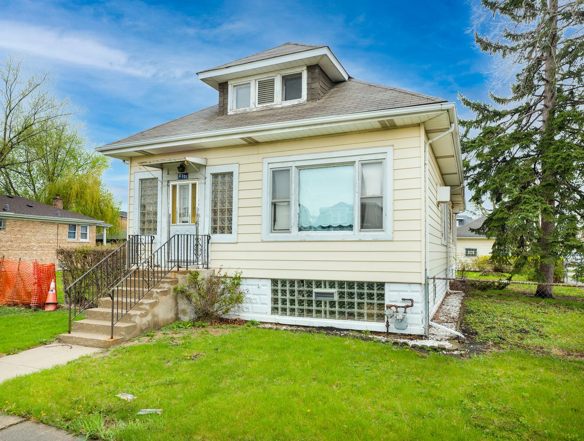 2301 74th Court, Elmwood Park, IL 60707