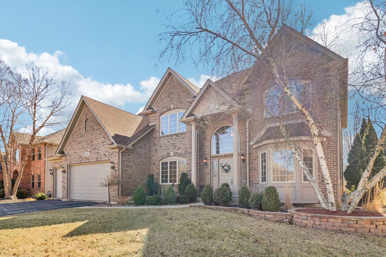 143 Pineridge Drive S — Oswego, IL 60543