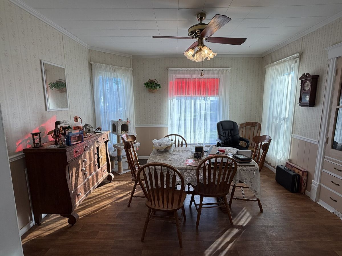 304 Avenue D, Rochelle, IL 61068