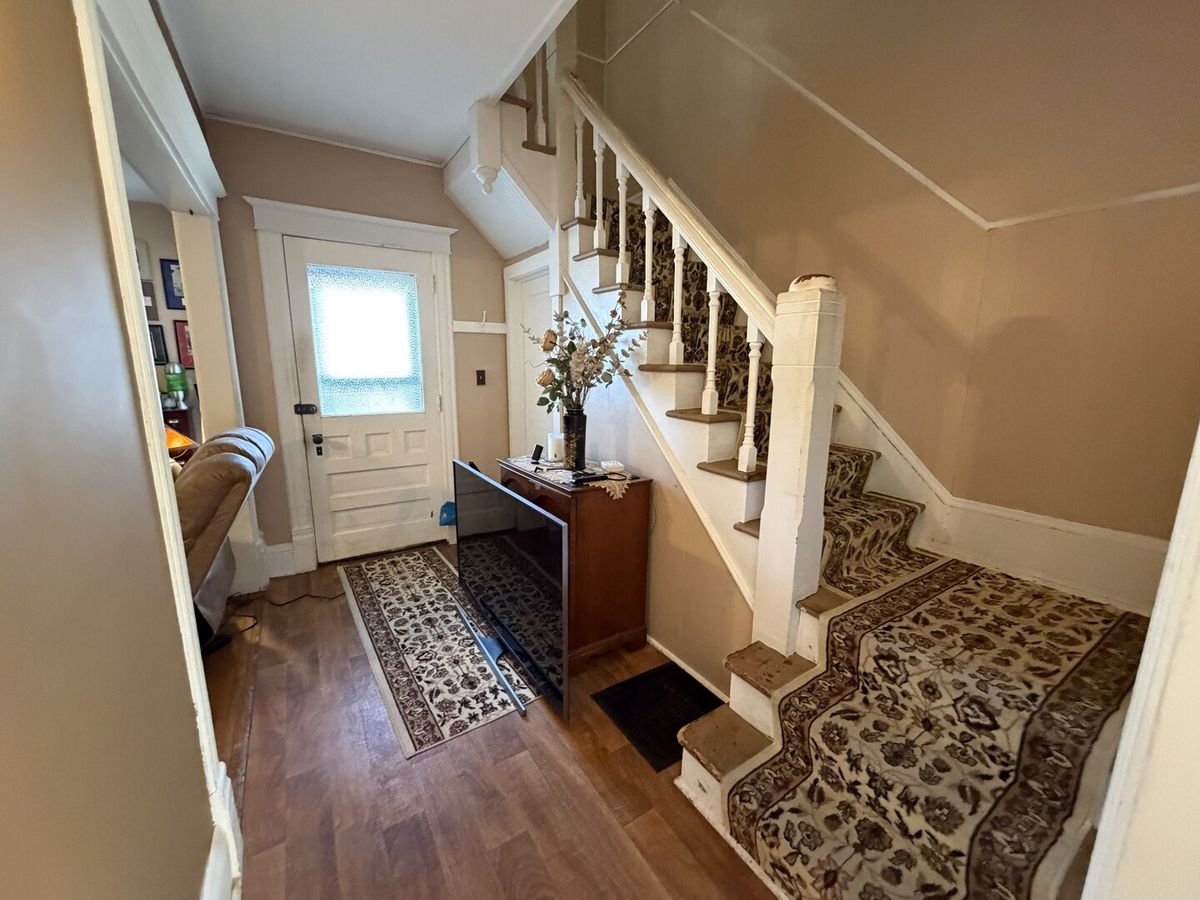 304 Avenue D, Rochelle, IL 61068