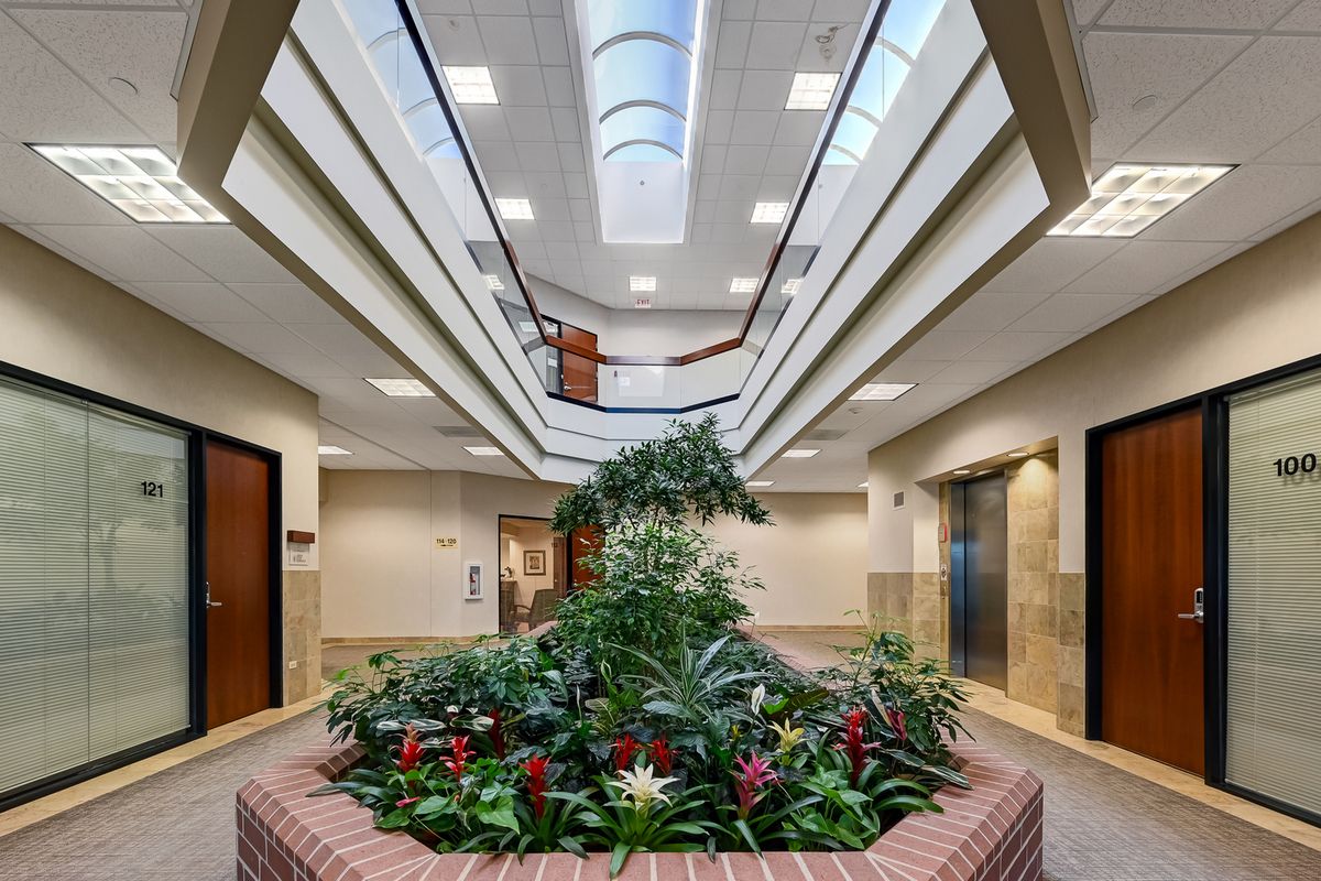4200 Cantera Drive #205, Warrenville, IL 60555
