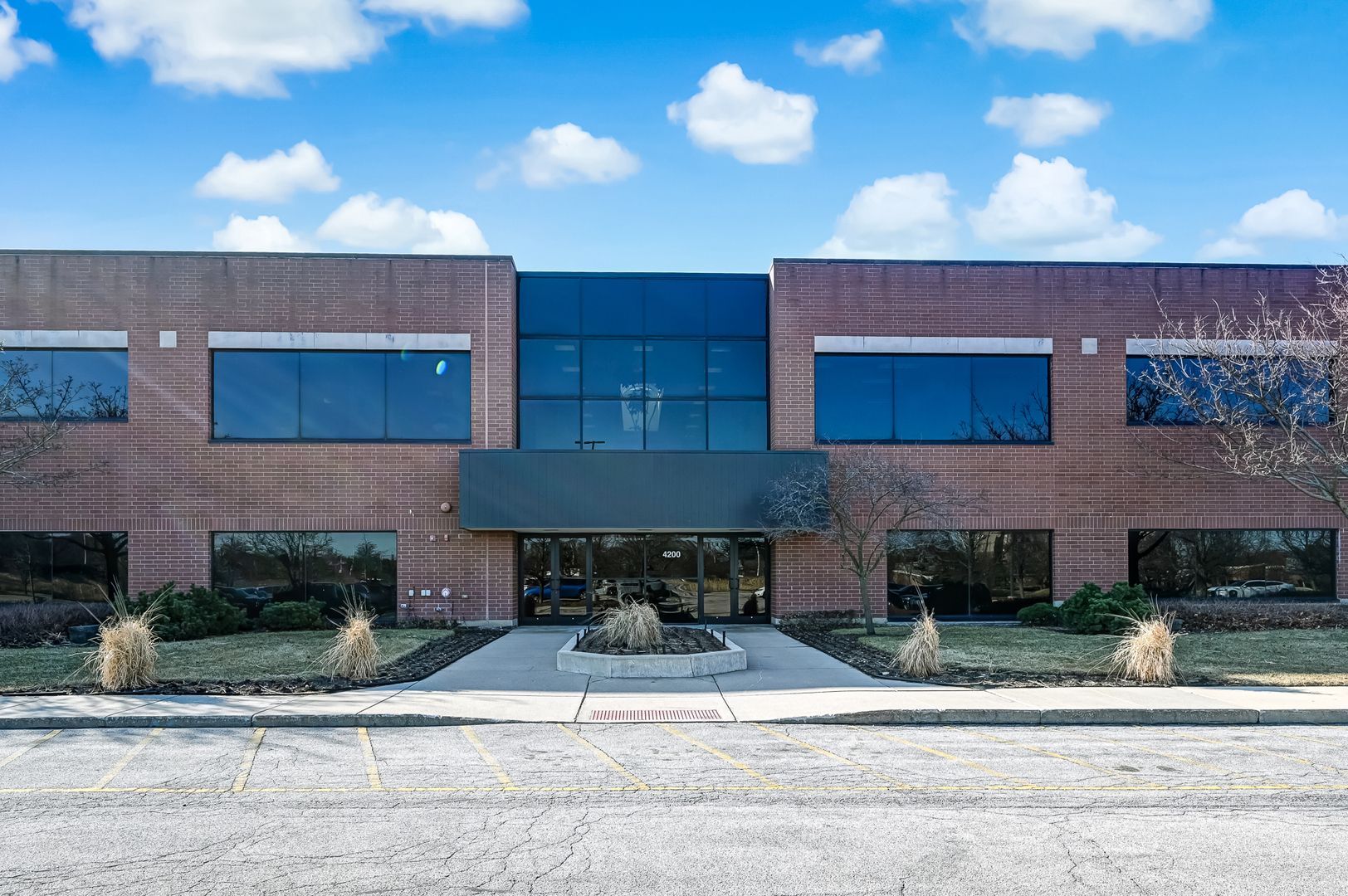 4200 Cantera Drive #205 — Warrenville, IL 60555