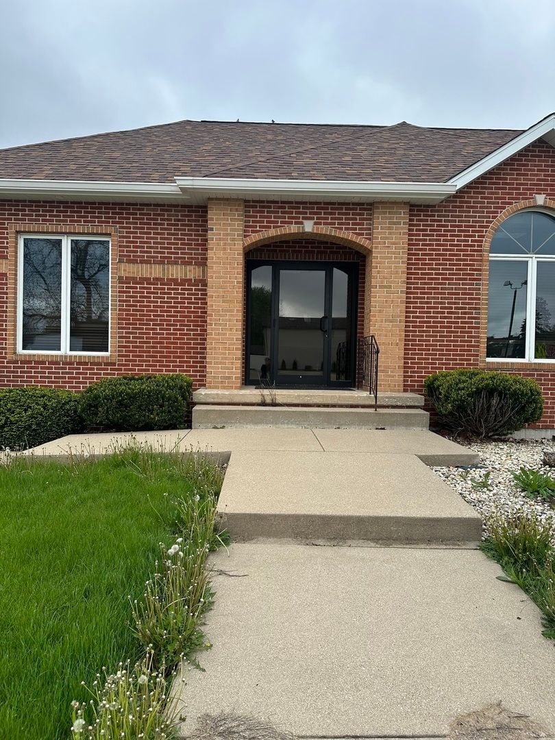2504 4th Street, Peru, IL 61354