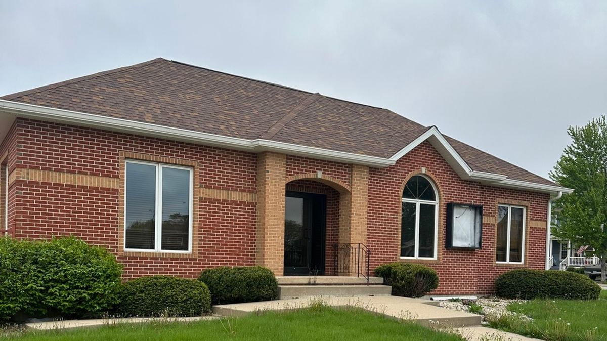 2504 4th Street, Peru, IL 61354