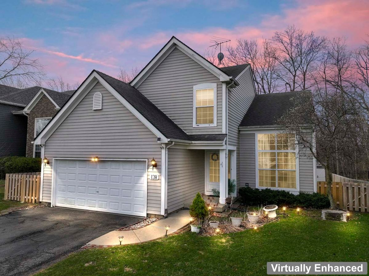 138 Emerald Drive, Streamwood, IL 60107