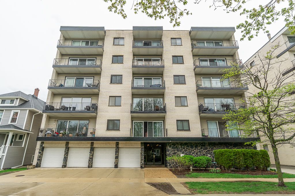 227 Elgin Avenue #3A — Forest Park, IL 60130