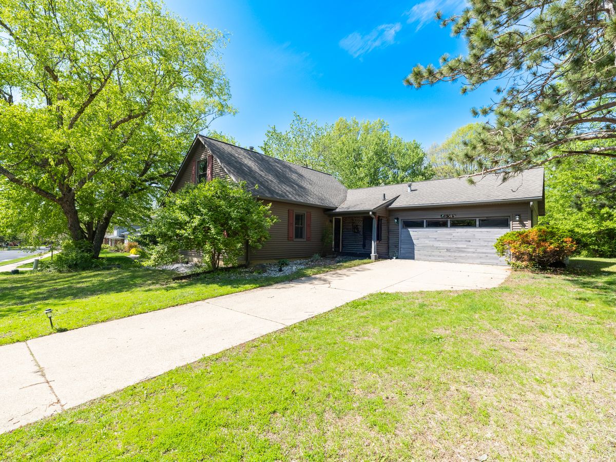 3209 Westport Road, Peoria, IL 61615