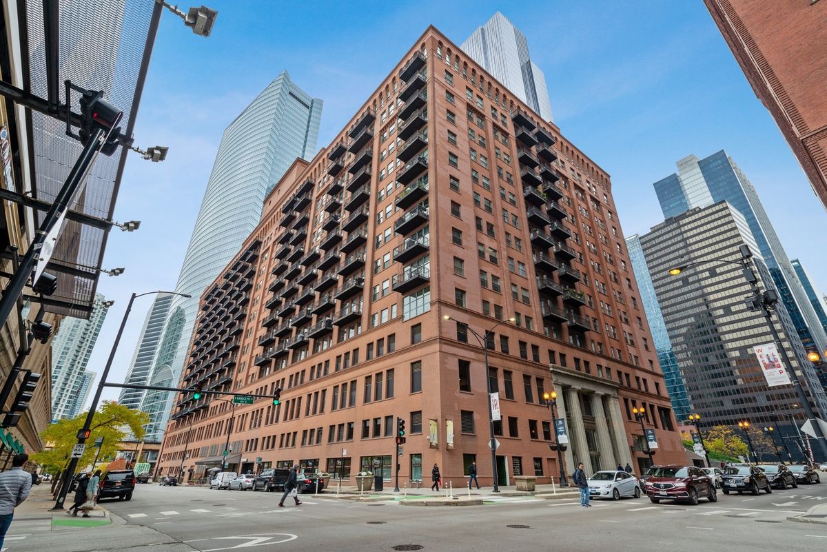 165 Canal Street, Chicago, IL 60606