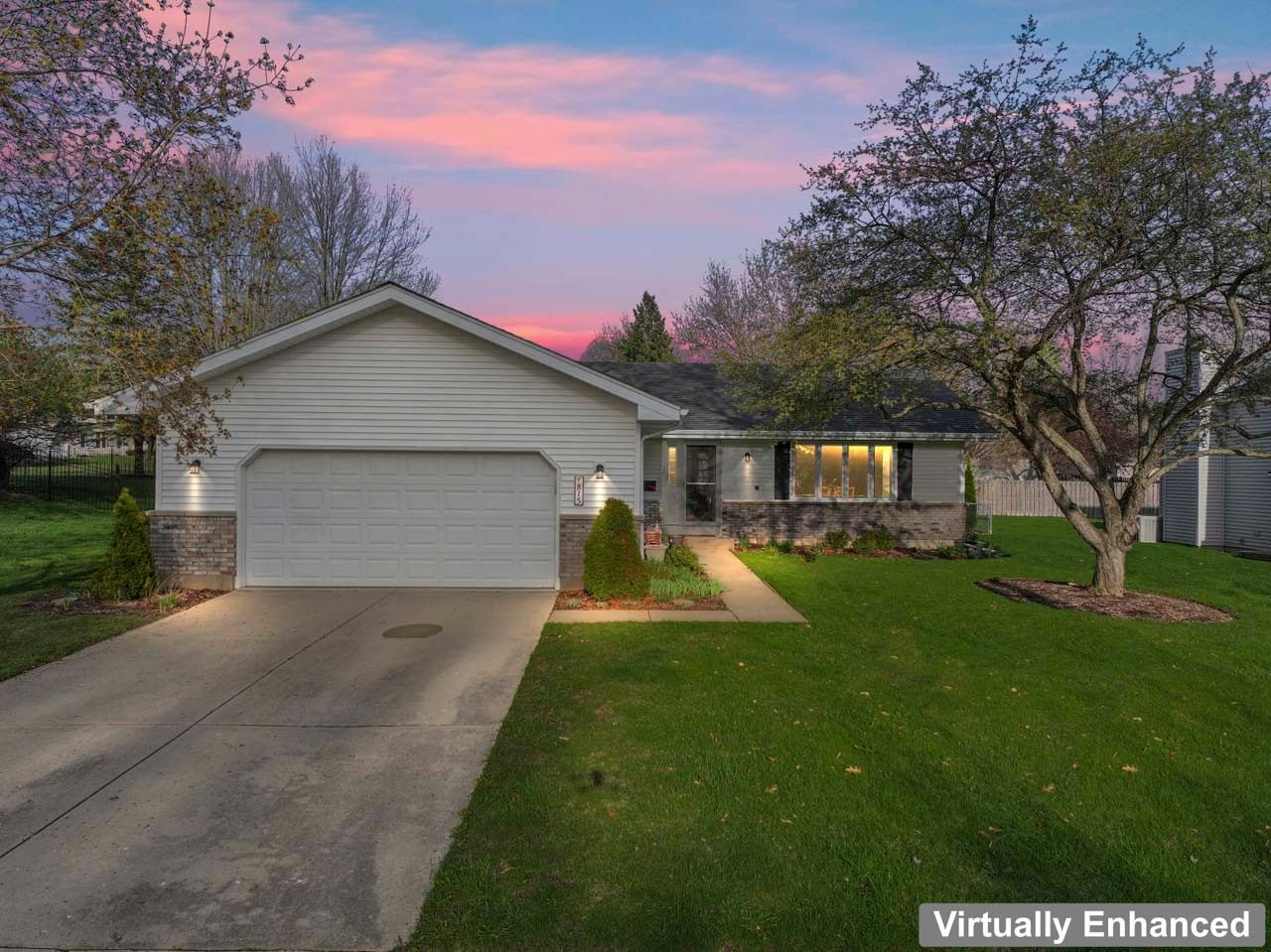 815 Carriage Drive — Algonquin, IL 60102