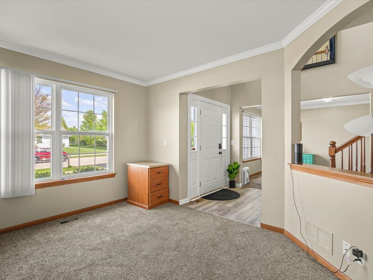 7238 Price Drive, Machesney Park, IL 61115