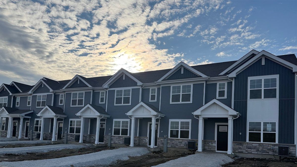2266 Barbera Drive — Oswego, IL 60543