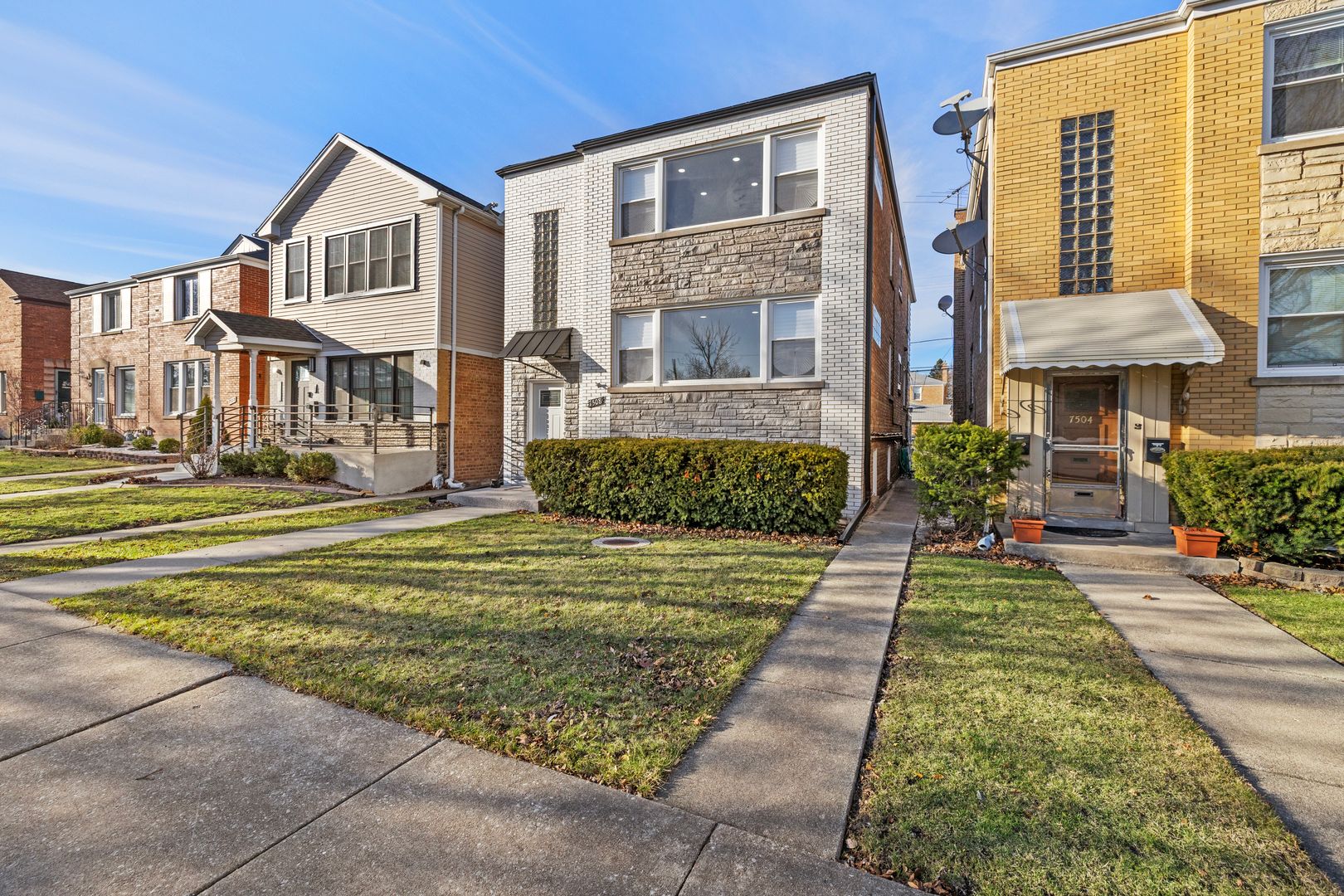 7508 Devon Avenue — Chicago, IL 60631