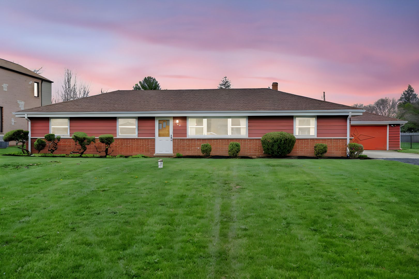 102 W Elaine Circle — Prospect Heights, IL 60070