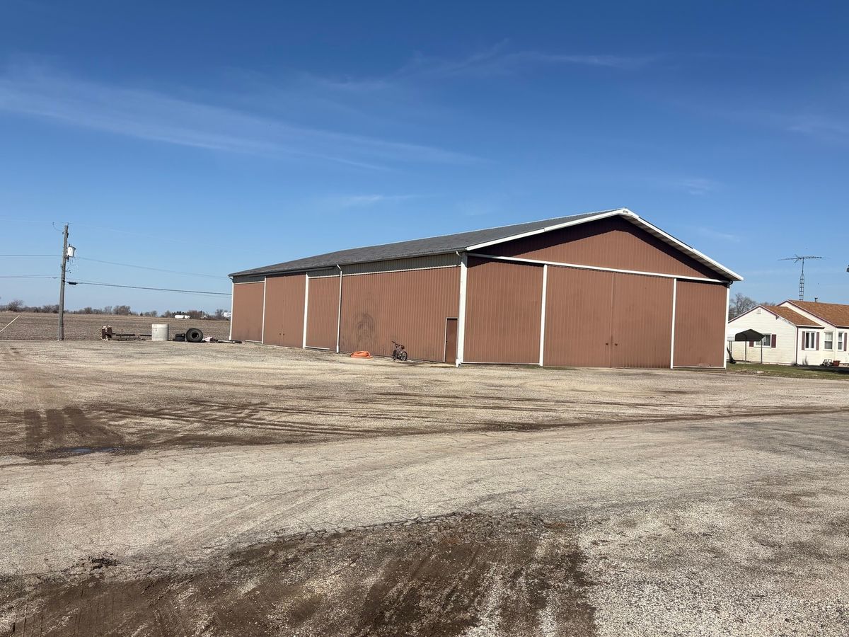 7365 E Chiniquy Street, St. Anne, IL 60964