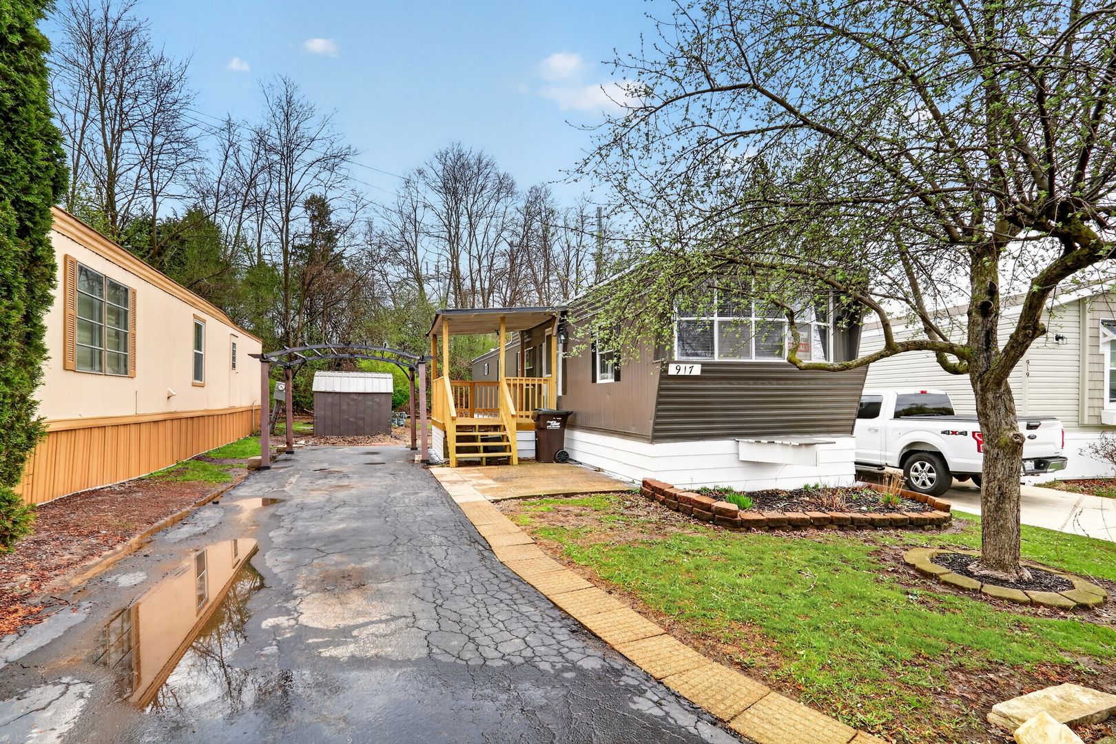 917 Lunga Drive — Round Lake, IL 60073