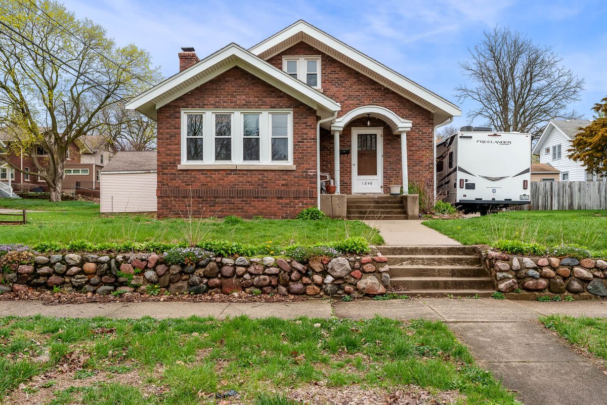 1846 2nd Avenue, Rockford, IL 61104