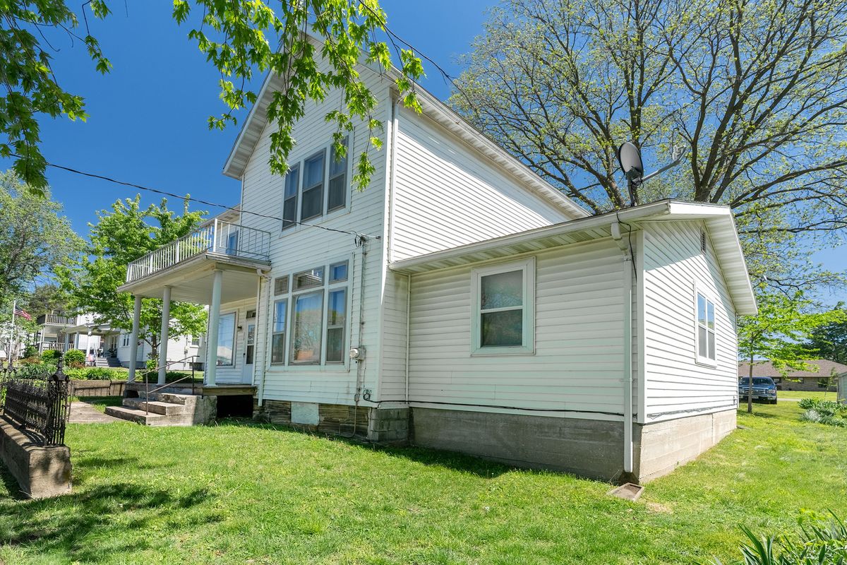 213 S Main Street, Campbell Hill, IL 62916