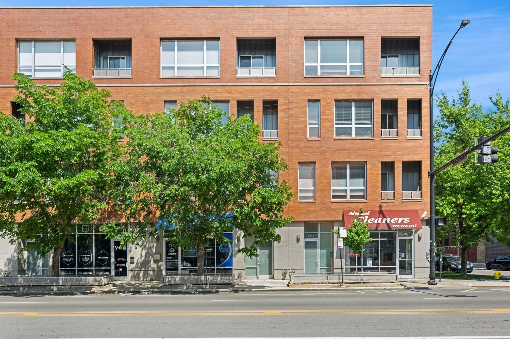1719 N Western Avenue #4 — Chicago, IL 60647