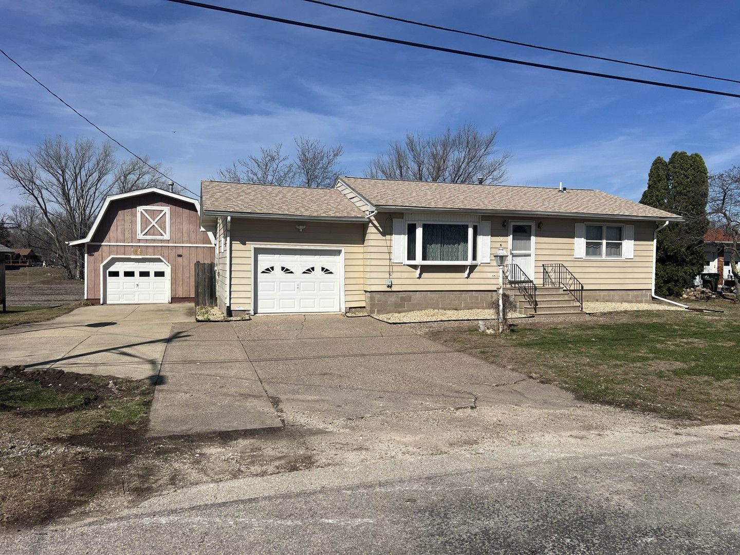 505 N Maple Street — Cleveland, IL 61241