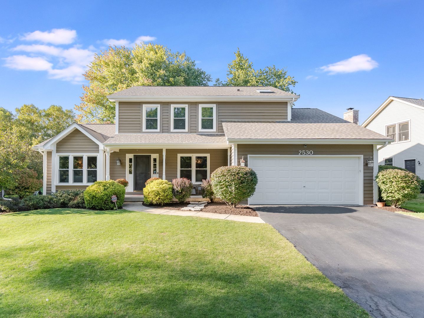 2530 Cheshire Drive — Aurora, IL 60504