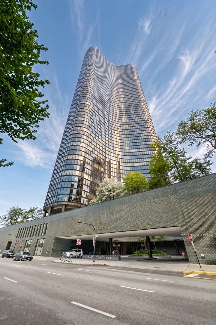 505 N Lake Shore Drive #3510-3511 — Chicago, IL 60611