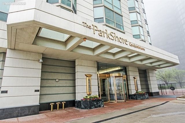 195 N HARBOR Drive #3207 — Chicago, IL 60601