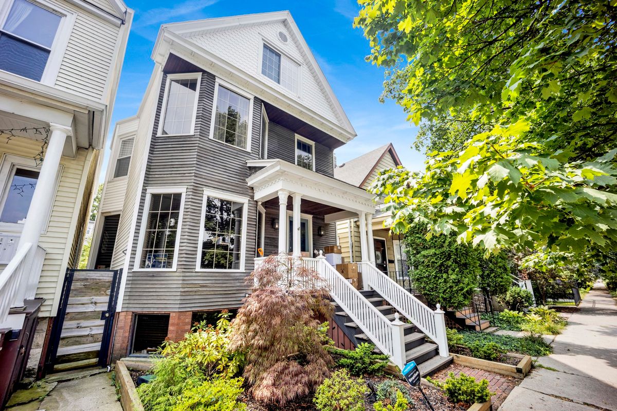 1625 Hollywood Avenue, Chicago, IL 60660