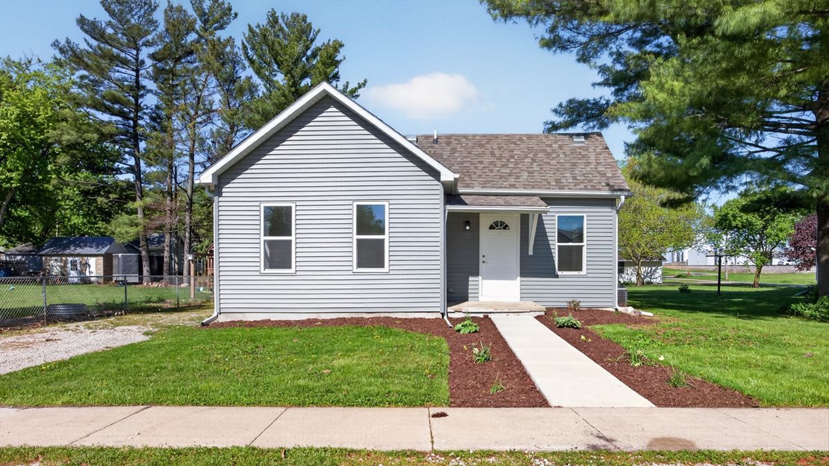 104 Oak Street, Arrowsmith, IL 61722