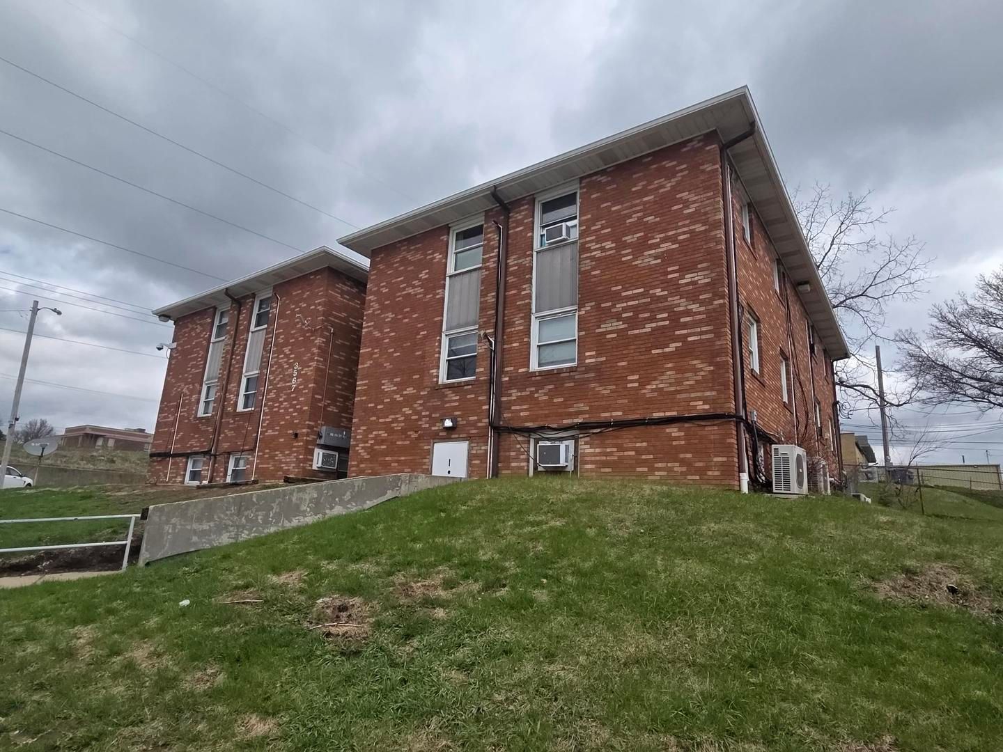 3567 Kimberly Downs Road — Davenport, IA 52807
