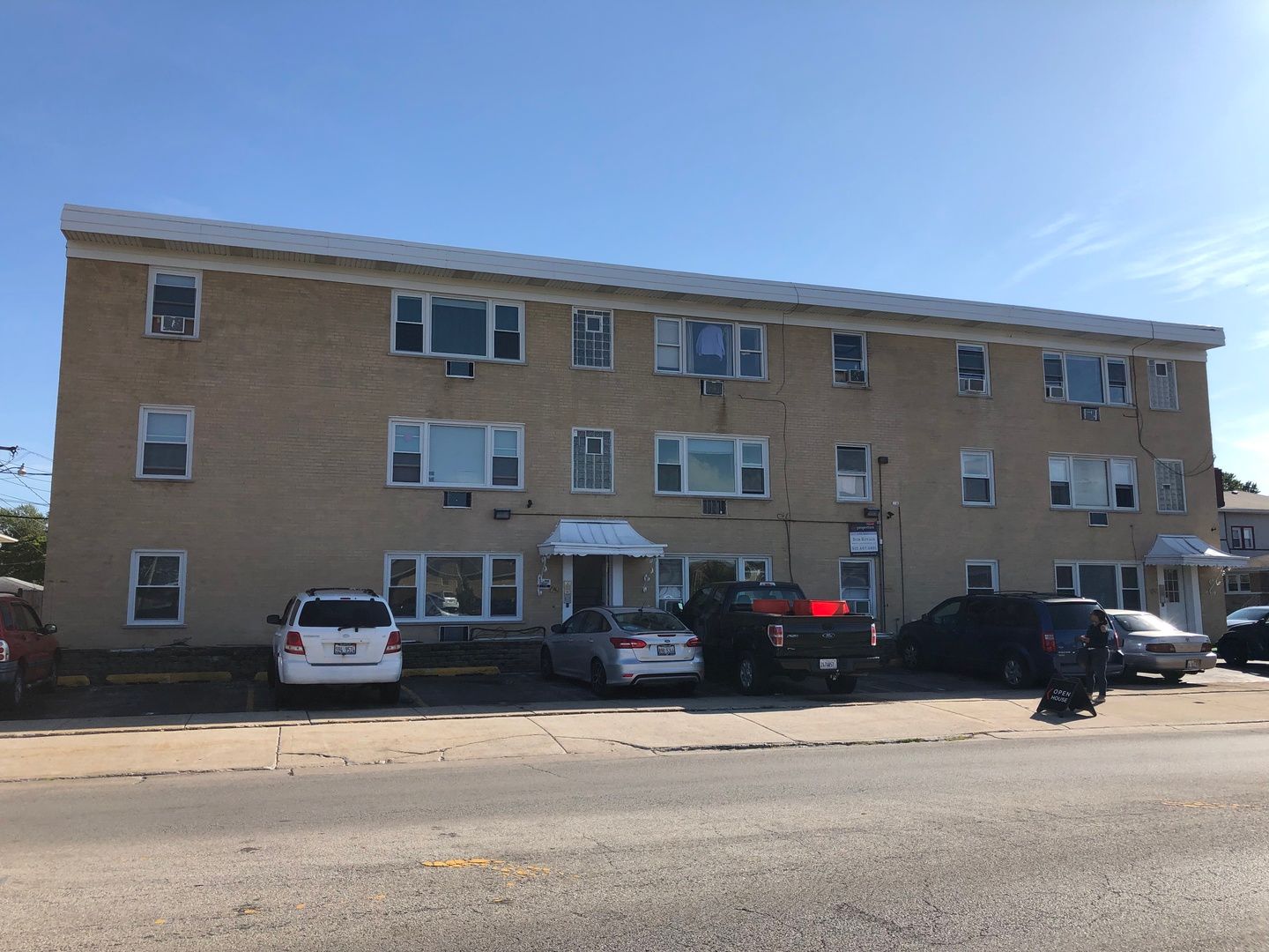 1910 Division Street #11 — Melrose Park, IL 60160