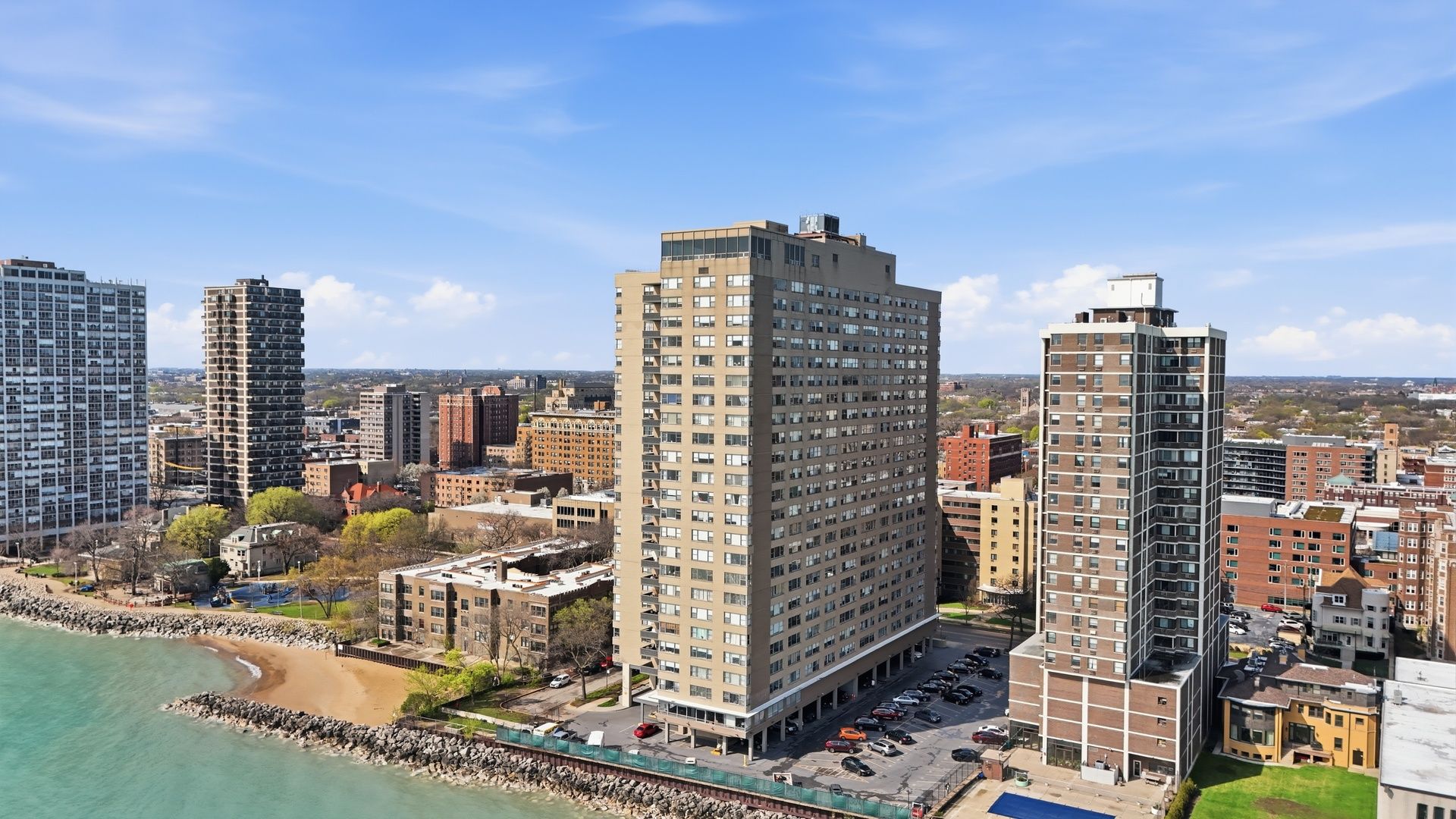6301 N Sheridan Road #8E — Chicago, IL 60660