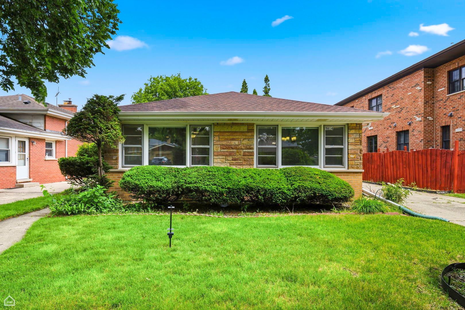 5814 KEENEY Street — Morton Grove, IL 60053