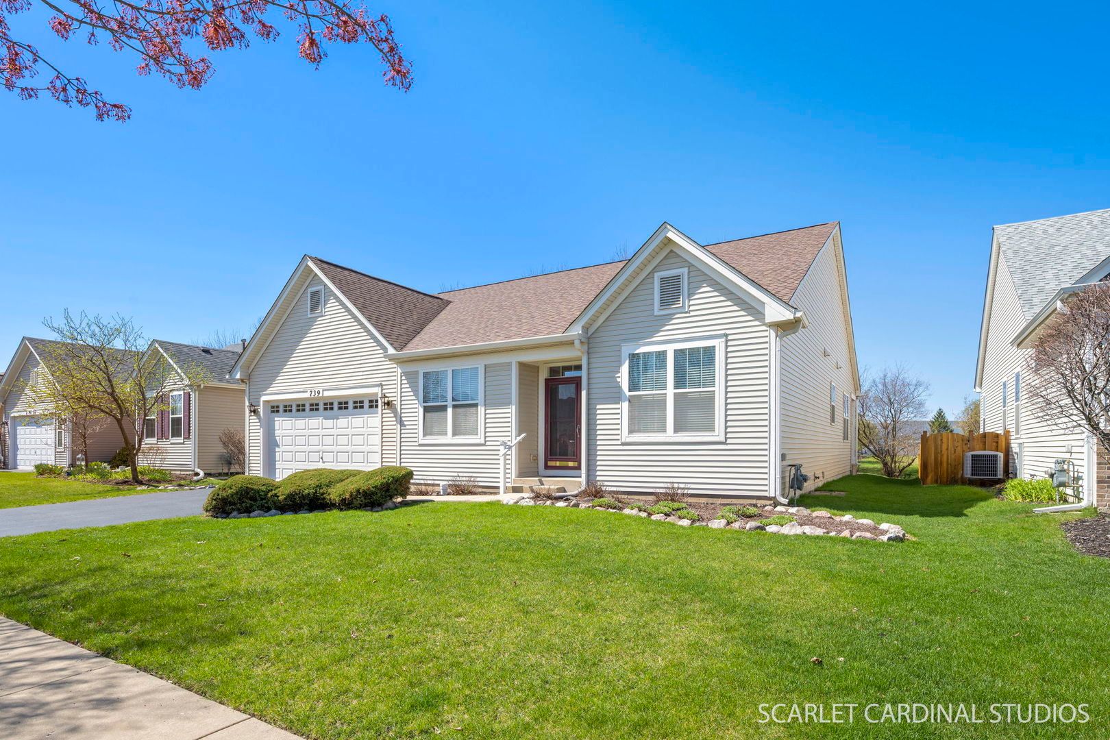 739 Bohannon Circle — Oswego, IL 60543