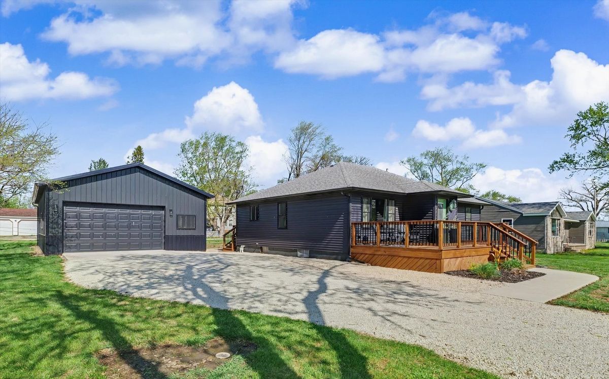 110 Elm Street, Loda, IL 60948