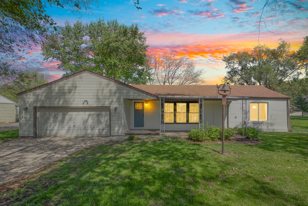 118 Bower Street, Oreana, IL 62554