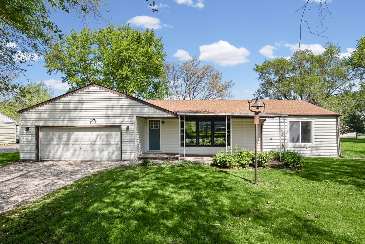 118 E Bower Street, Oreana, IL 62554
