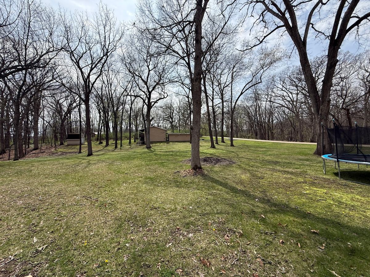 2 Acapulco Drive, Putnam, IL 61560